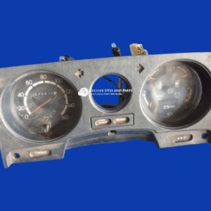 Toyota Landcruiser    FJ60  instrument cluster PETROL 3F      12V     10215