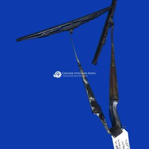 Toyota Landcruiser Windscreen Wiper arms HZJ80 Wagon  wiper arm pair 10/90   17431