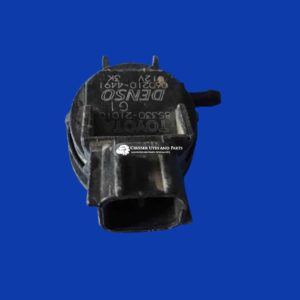 Toyota Landcruiser windscreen washer pump 12V Denso used   85330-21010