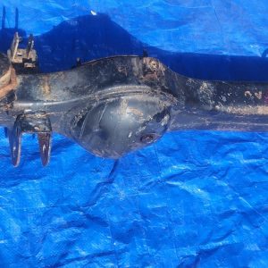 Toyota Landcruiser VDJ76, VDJ78, VDJ79 front differential diff bare housing abs used