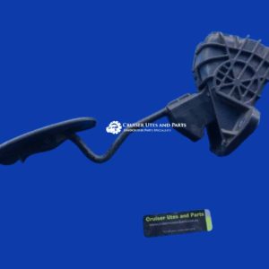 Toyota Landcruiser VDJ76 VDJ78 VDJ79 Accelerator Pedal Non air bag type   78120-60410