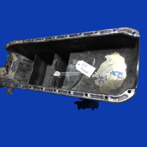 Toyota Landcruiser engine  2F petrol Sump