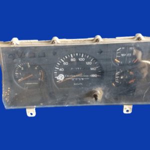 Toyota Landcruiser  instrument cluster PETROL 3F      12V     470,823km      2711